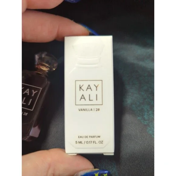 Brand New Kay Ali Vanilla 28 Perfume 5ml mini - Picture 2 of 2